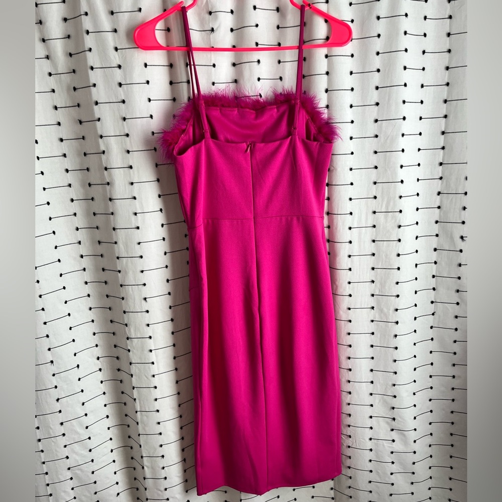 Pink midi dress with feathers - Picture 3 of 4